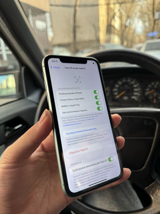 iPhone 11 в отличном состоянии