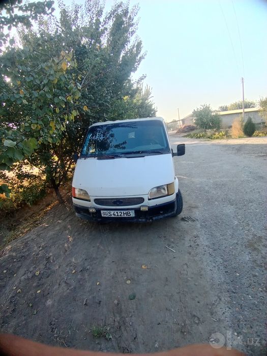 Ford tranzit sotiladi