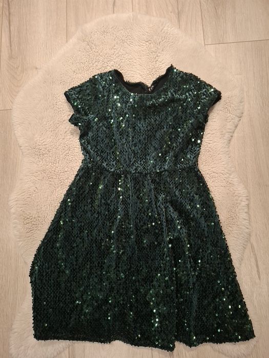 Прекрасни рокли за госпожица