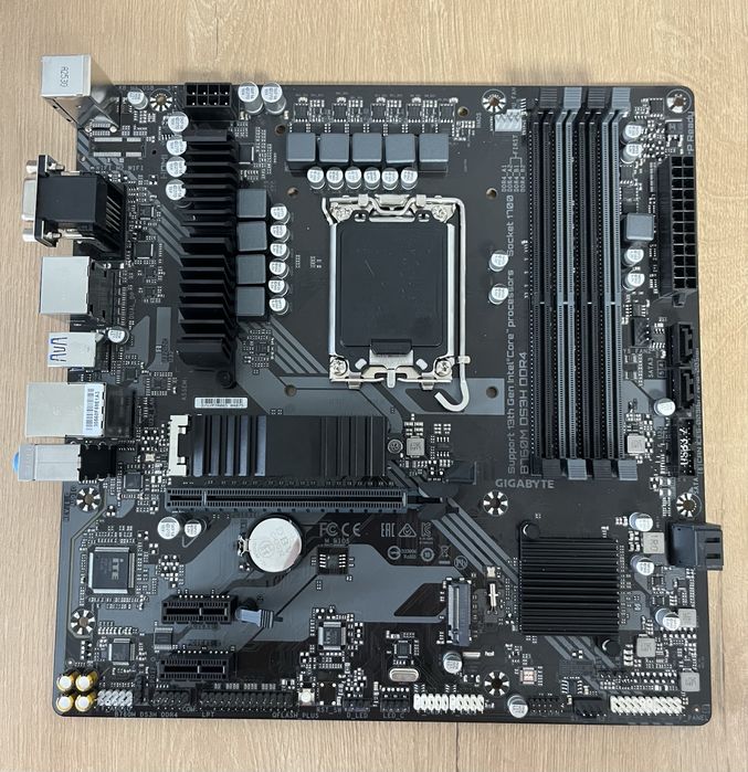 Gigabyte B760DS3H DDR4