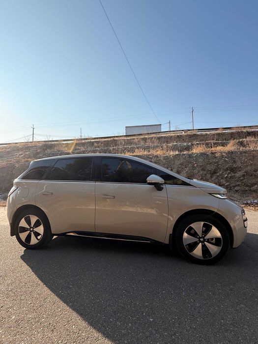 Продается электромобиль  Wuling Baojun 460 Max