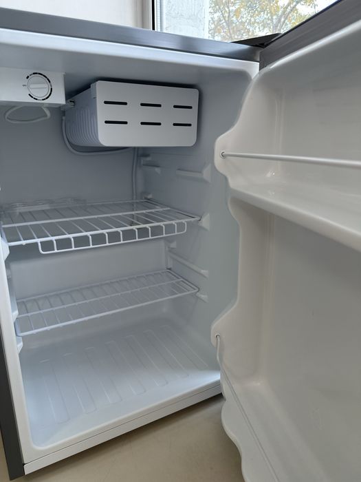 Продам холодильник небольшой