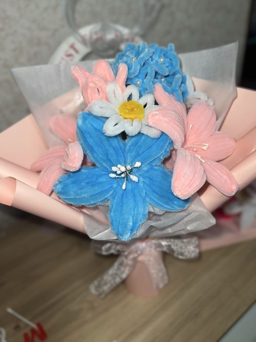 Цветы и букеты из синельной проволоки ручной работы