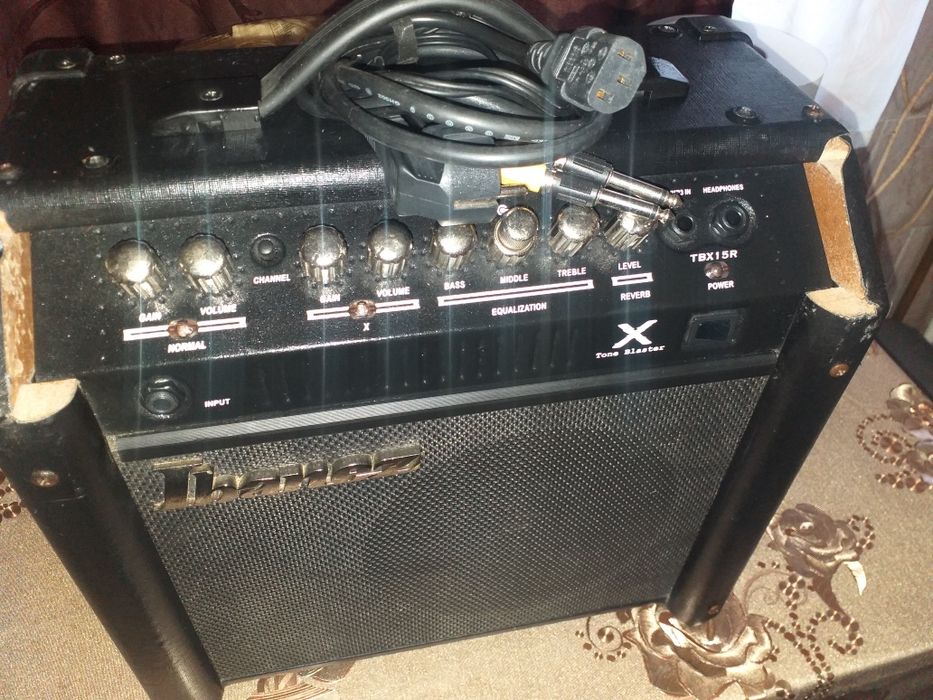 Ibanez TBX15R amplif chitară