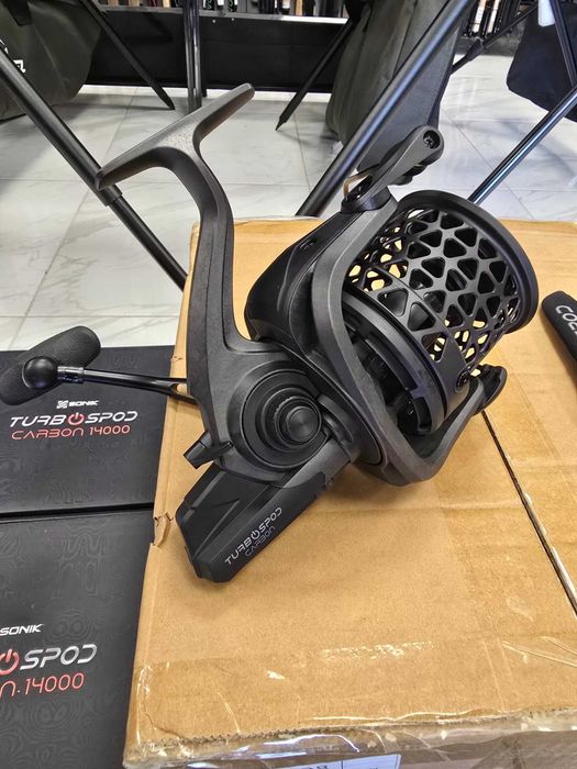Макара за Спод SONIK TURBOSPOD Carbon 14000