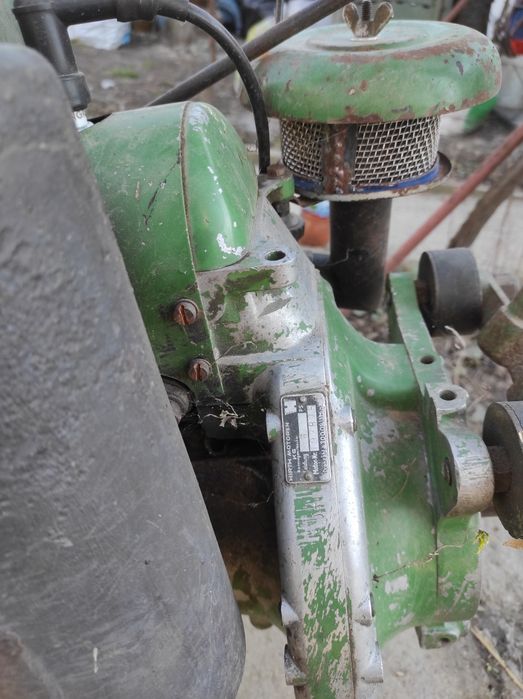 Vând motocositoare Agria 2300Z cu două viteze față