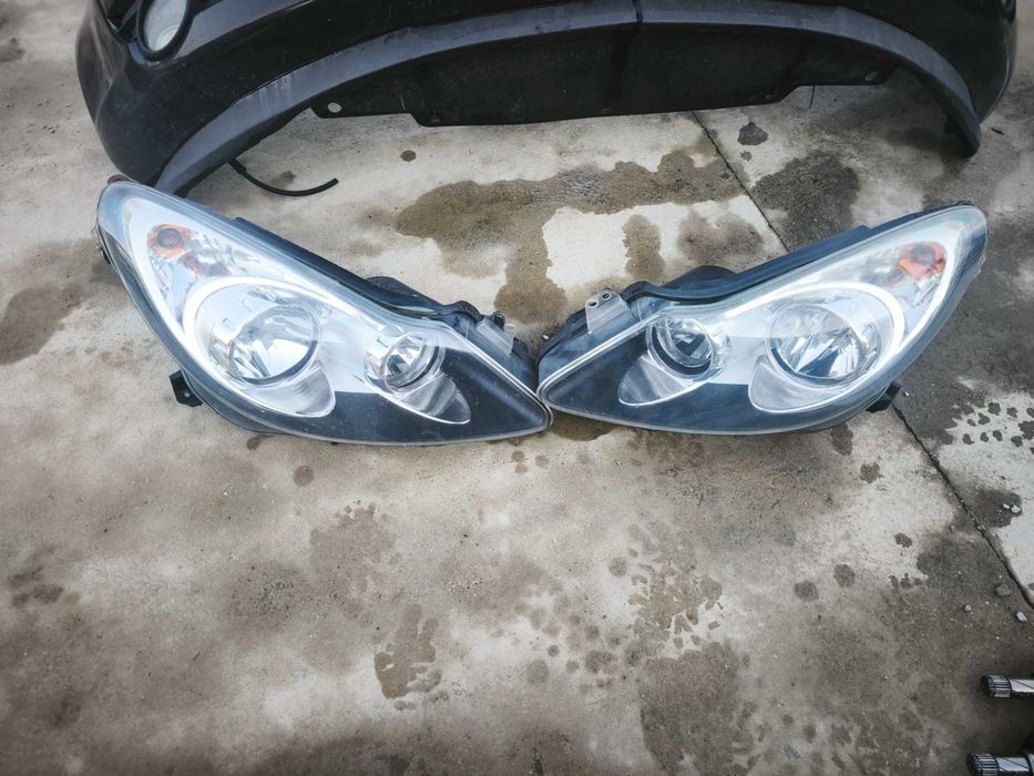 Предна броня/Фарове/Капак Corsa D