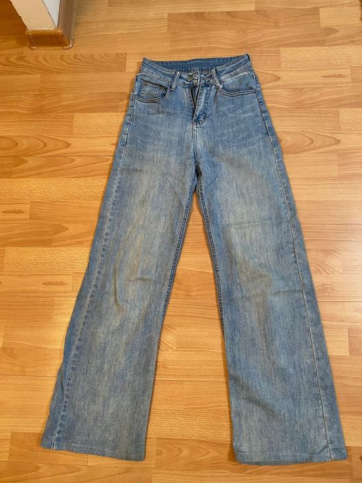 Джинсы  женские модные