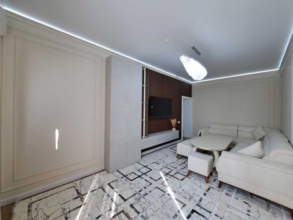 3х комнатная квартира на 9 этаже 75кв/м, в Самарканде