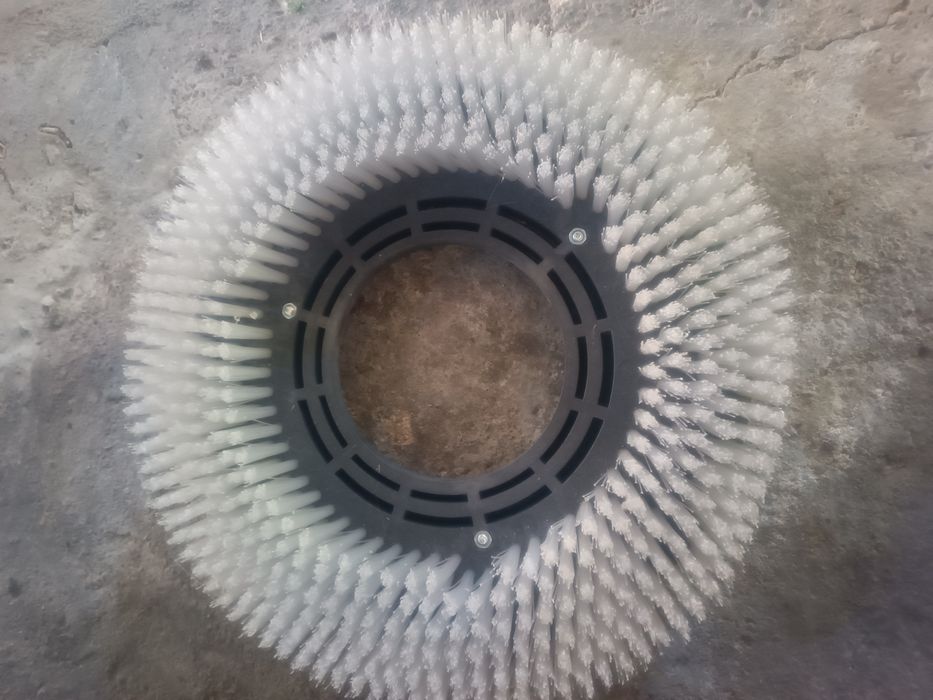 Продам щетку для поломоечной машины