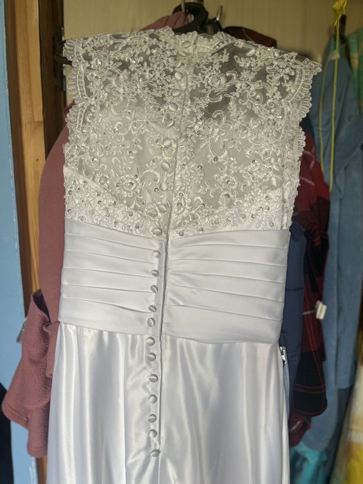 Свадебное платье или на вечер