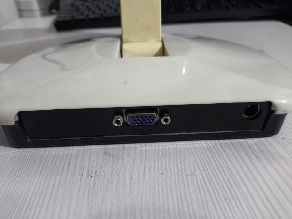 Монитор AOC, диагональ 18.5