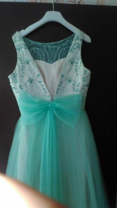 4 броя Официални рокли