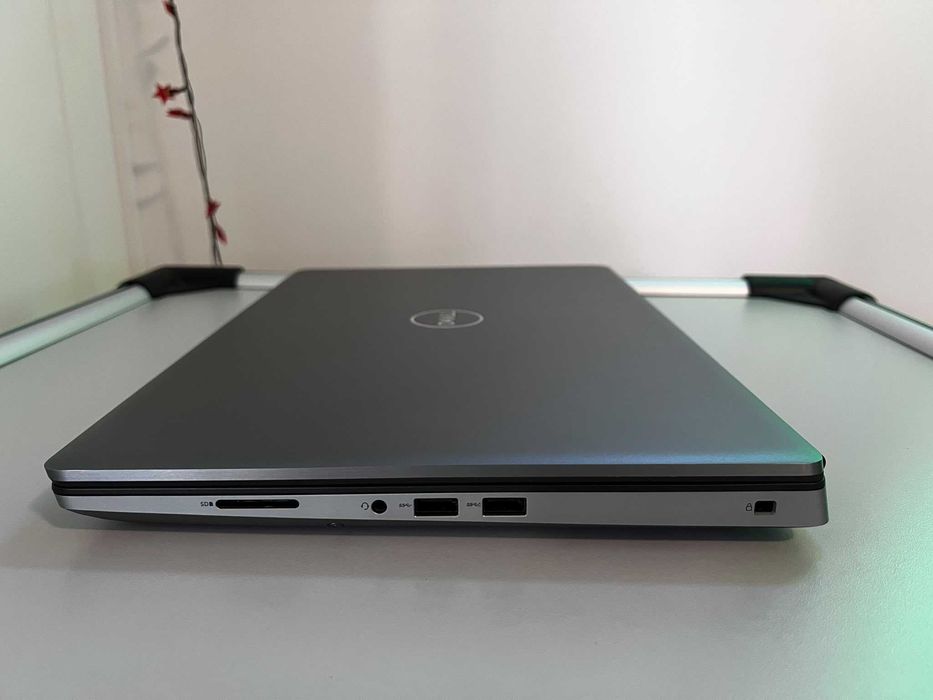 Dell Precision 7550, I7-10875H @ 2.30GHz, 32 GB RAM, NVIDIA Quadro T1000 4GB 500GB SSD