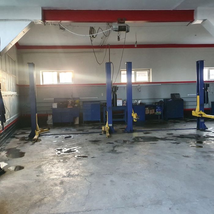 Сдаются в аренду подьемники в автосервисе