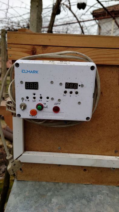 Инкубатор за птичи яйца