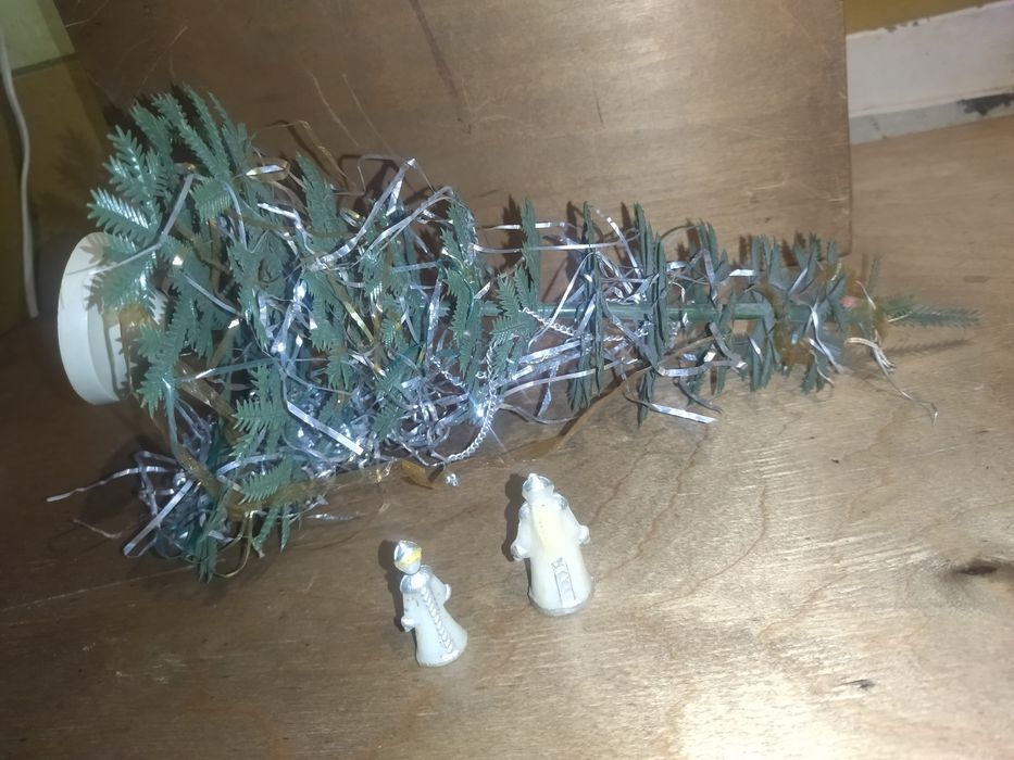 Ёлка новогодняя мини,советская с Дедморозом и Снегурочкой.