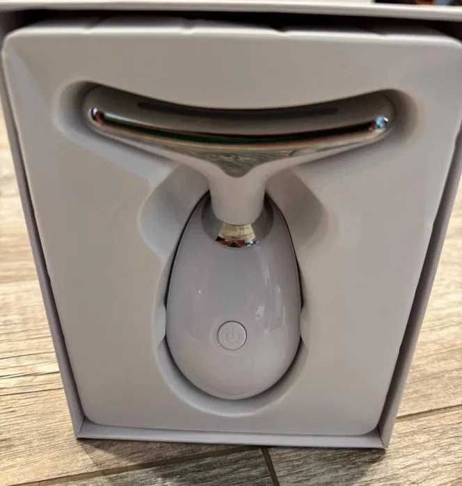 Уред за премахване на бръчки и грижа за зоната на шията, лифтинг,масаж