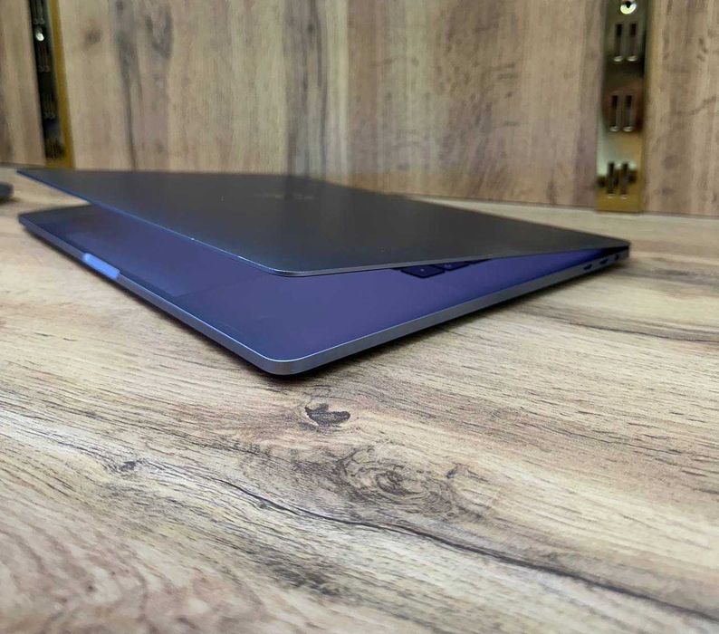 Macbook Pro Core i9 2019