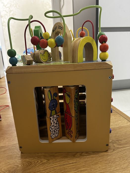 Активен дървен куб