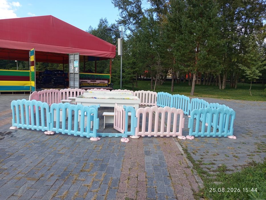 Ограждения, қоршаулар.