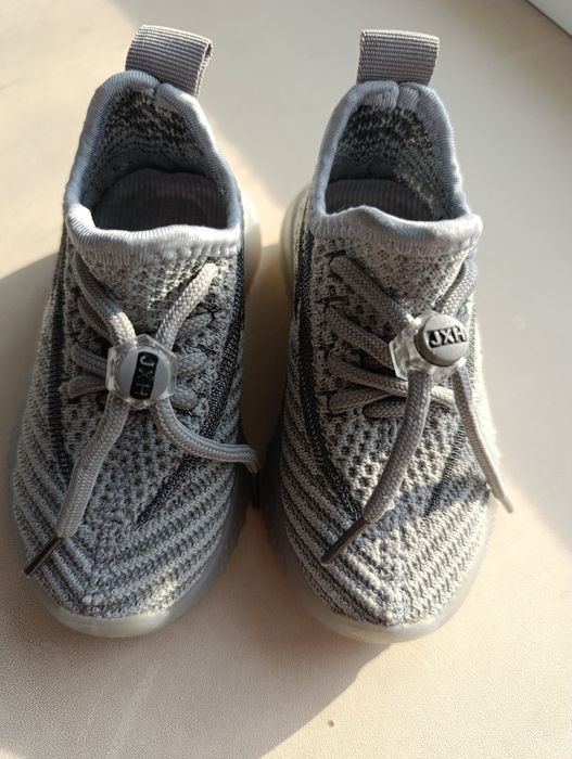 Продам изики новые