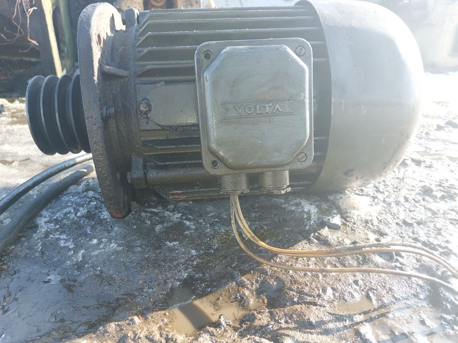 Генератор двигател