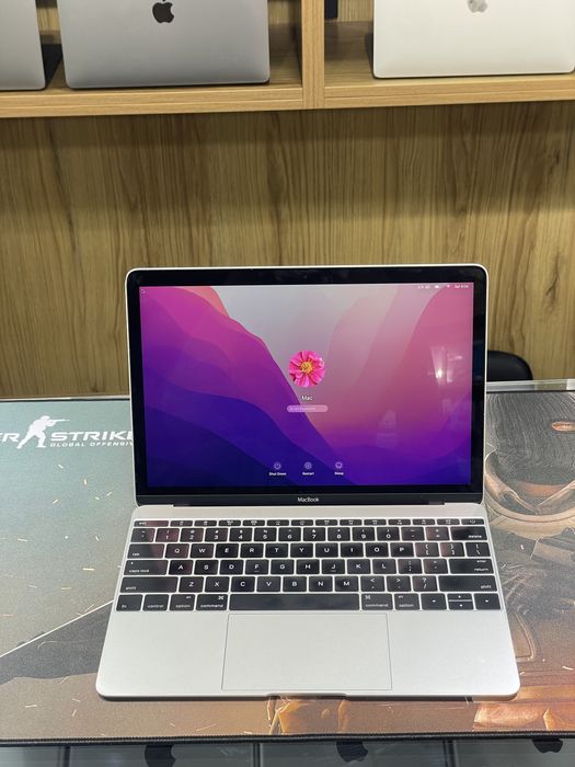 Macbook Air 12inch ideal holat, zaryadka komplekt