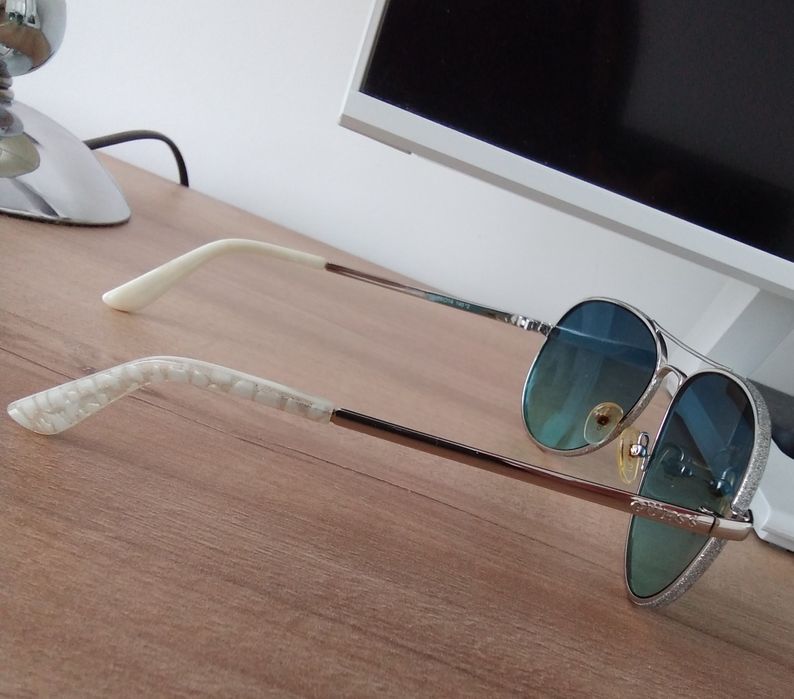 Дамски слънчеви очила Guess