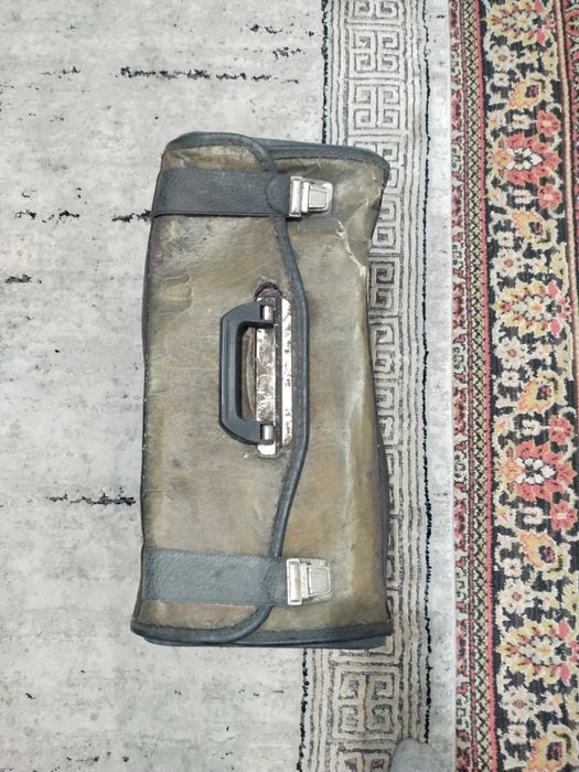 Продам советскую швейную машинку