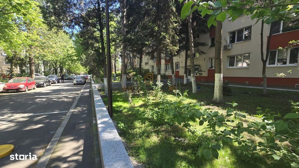 Apartament cu 4 camere de vanzare, Bd. C-tin Brancoveanu, Sector 4