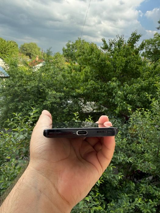 Продаётся Samsung S21 Ultra 5G