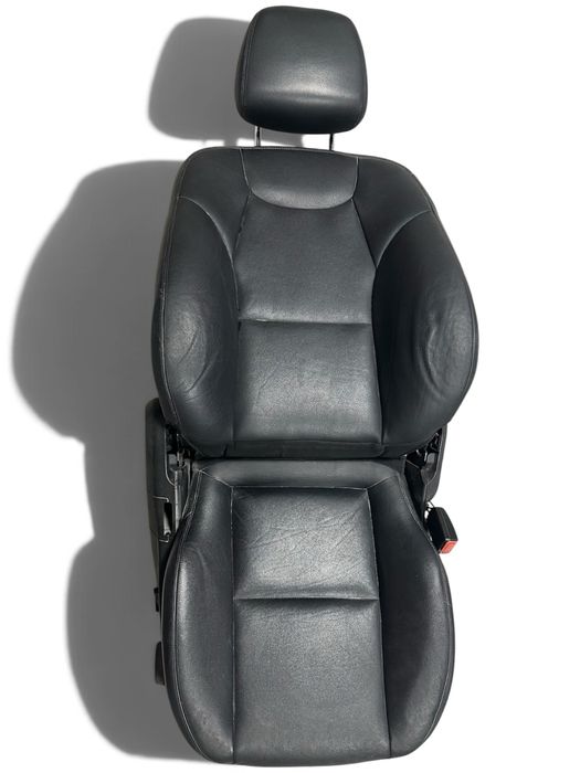 Кожени Електрически предни седалки за w204 2007