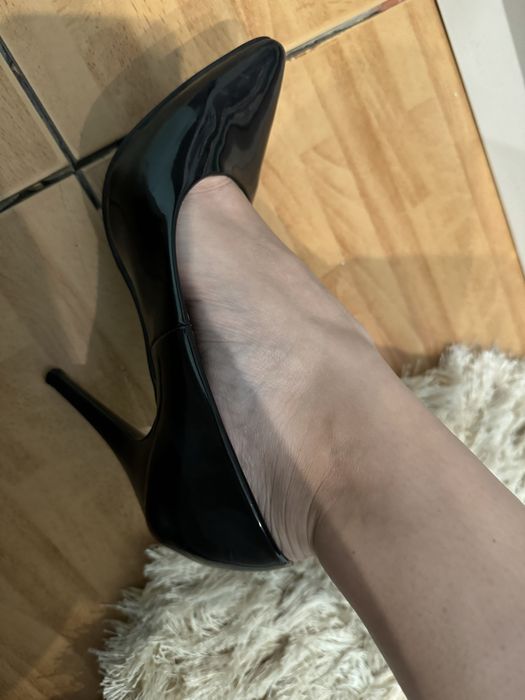 Pantofi cu toc stiletto