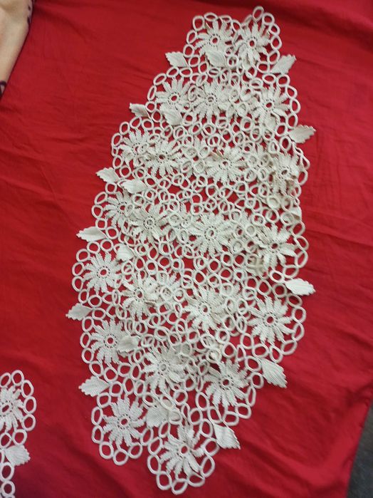 Vind  ieftin  3  macrameuri