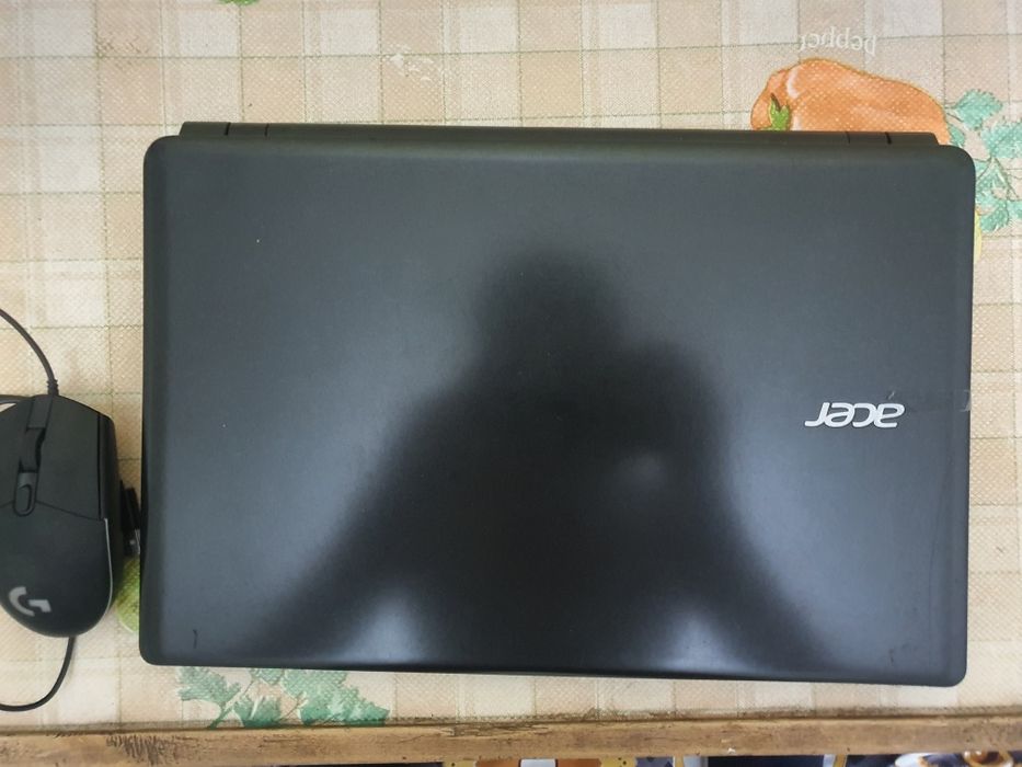 Acer notebook xolati yaxshi