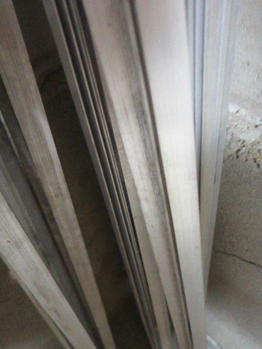 Продам   уголок аллюминиевый.дуги для парника ,