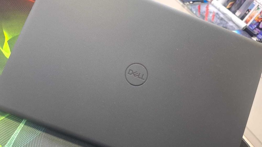Ноутбук Dell Vostro 15