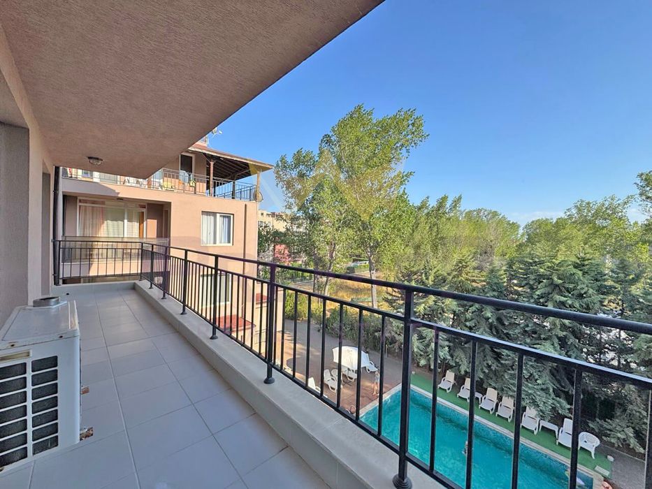 Продава се Двустаен апартамент в к.к. Слънчев бряг - 67 кв.м за 1224 €/кв.м - Снимка #12