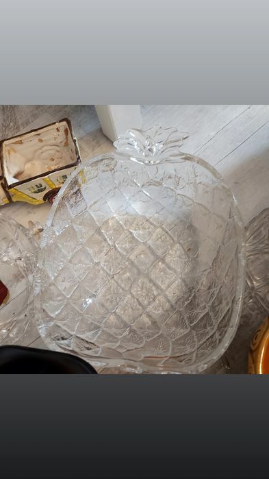 Подноси купи подноси