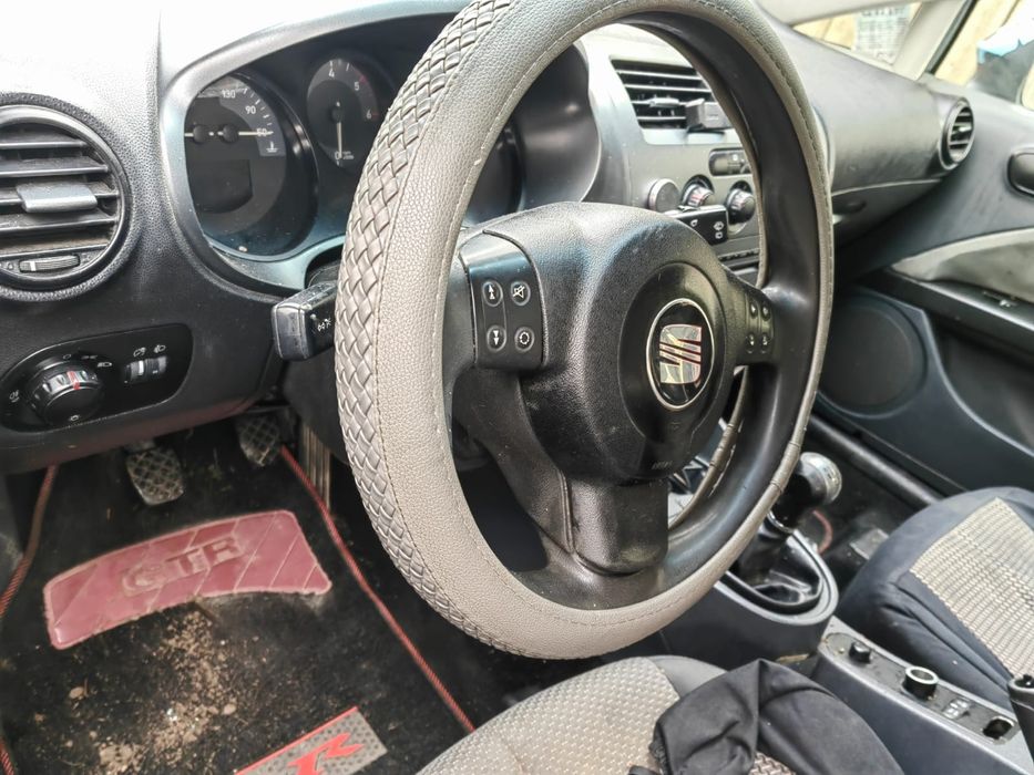 Vând piese seat leon