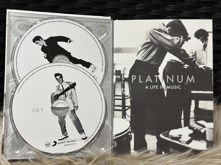 LОригинален албум-Platinum- 4 CD на Elvis Presley#Елвис Пресли