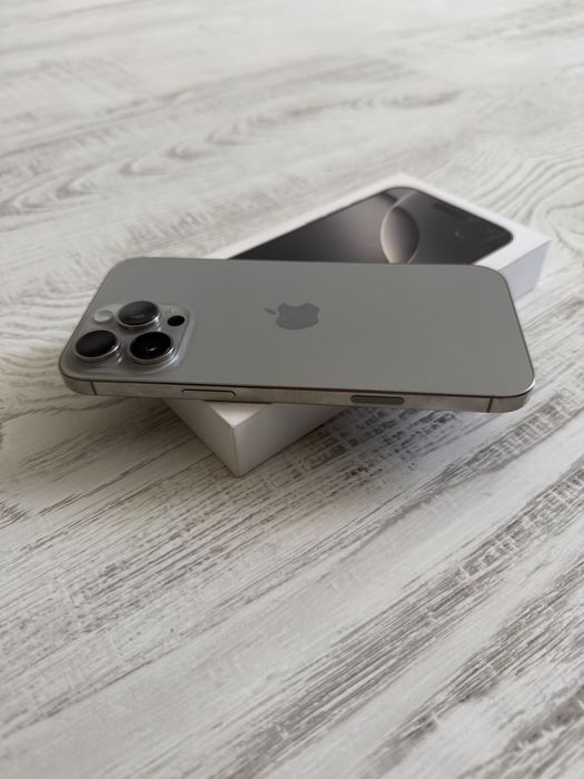 Iphone 16 Pro 128GB Natural Titanium 36м. ГАРАНЦИЯ ПОДАРЪЦИ