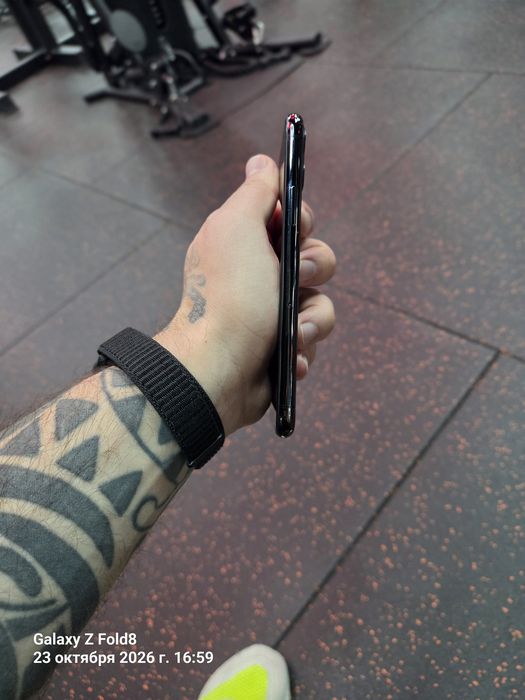 Продам iphone 11 pro 512gb