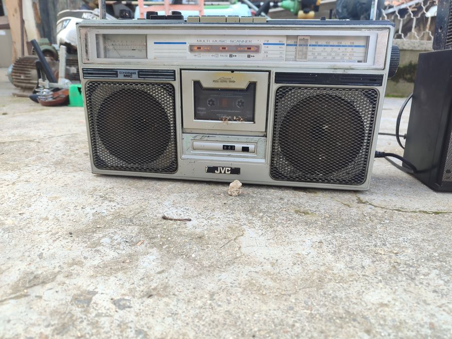 Касетофон Hitachi