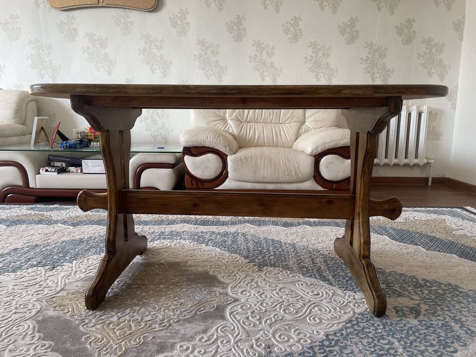 Стол продаю