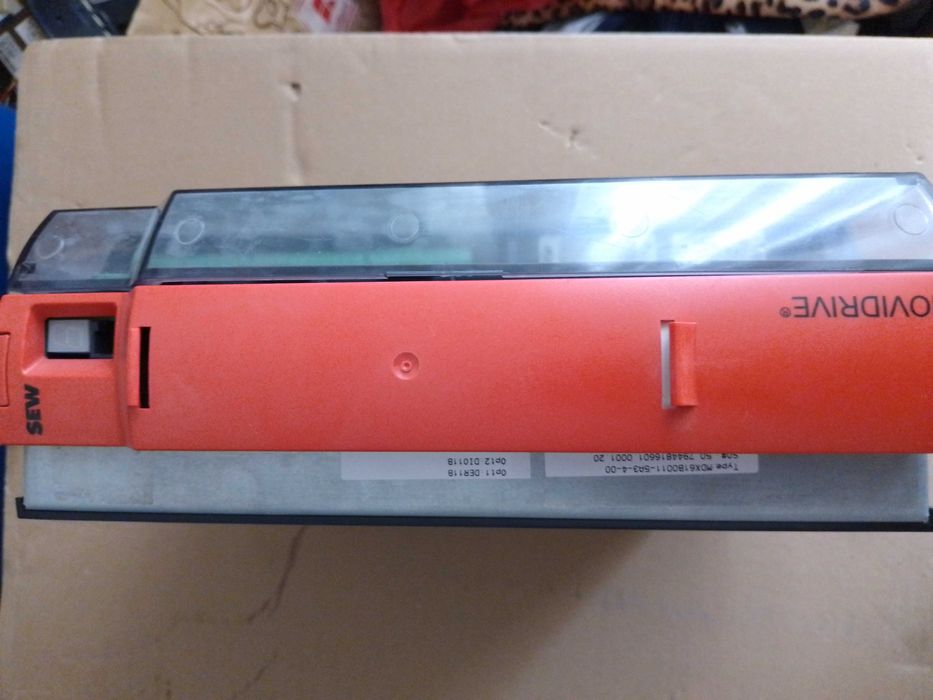 Convertizor sew MDX61B0008-5A3-4-OT