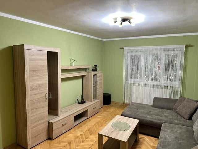 Inchiriez apartament 3 camere
