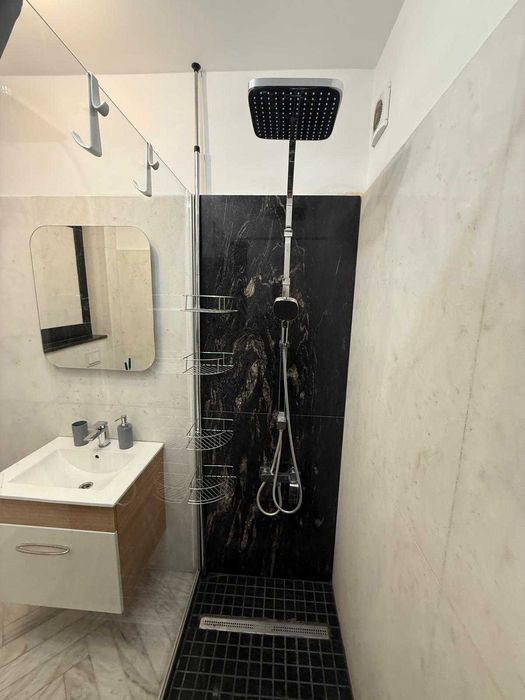 Inchiriez Apartament 3 camere Bloc Nou Zamca