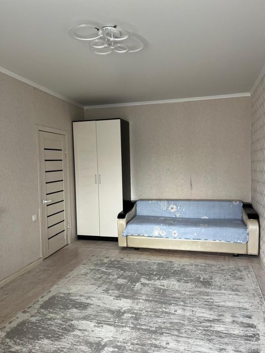 Продам 2 комнат квартиру